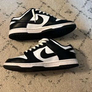 Nike panda dunks